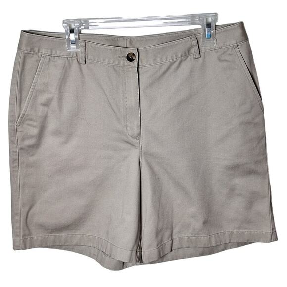 L.L. Bean Women 12 khaki beige "Favorite Fit Straight" Chino Flat Front Shorts - Picture 1 of 4